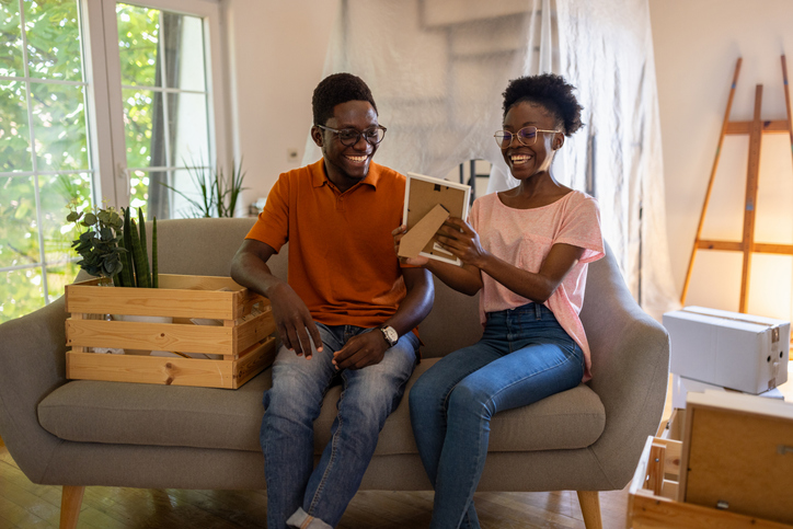 prank, reaction, husband, photos, QandKiya, Kiya, TikTok, Q, picture, frames, picture frames, picture frames prank, Target