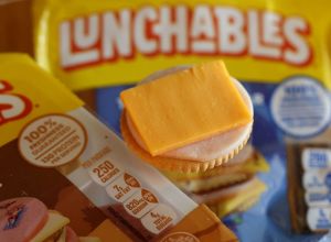 Armour LunchMakers, Lunchables, Oscar Mayer, Lead, Sodium, Consumer Reports, phthalates