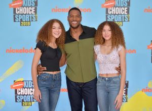 Isabella Strahan, Michael Strahan, chemo, chemotherapy, two rounds, update, social media