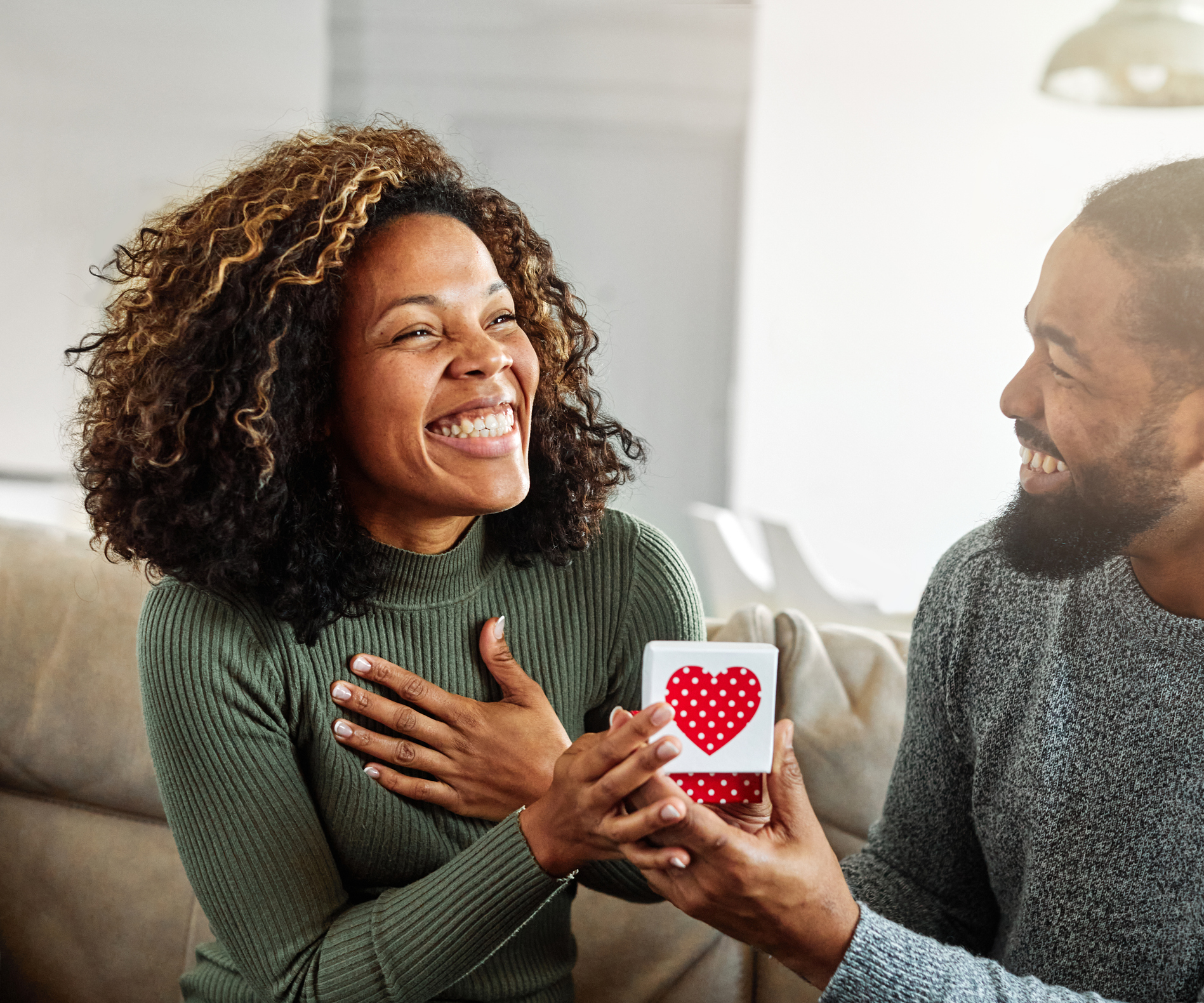 balloon, relationships, woman, women, contestants, Connie, Pop the Balloon or Find Love, Daryl