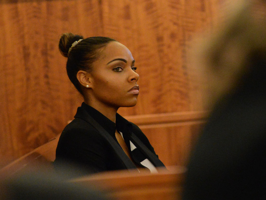 Aaron Hernandez’s Fiancée Upset Over Netflix Suicide Jokes