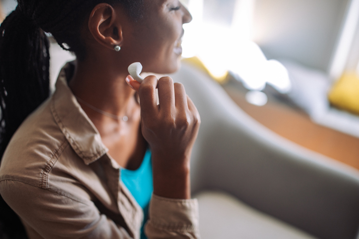 earbuds, Apple, Air pods, patent, bio-signal