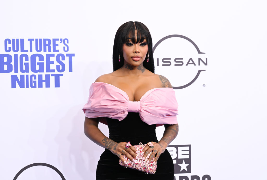 Summer Walker, Chris Brown, meet-and-greet, photos, singer, concert, tour