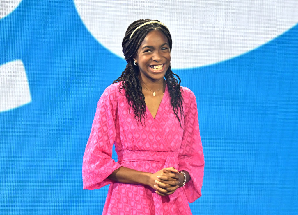 bank account, Zoe Oli, Evana, mother, Wells Fargo