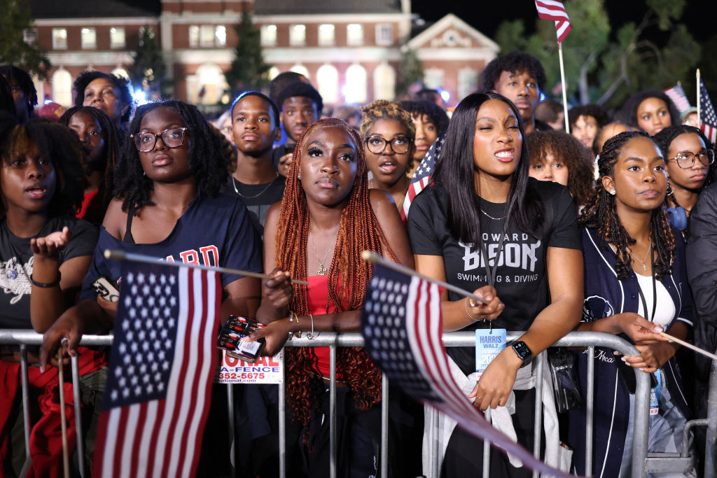 US-VOTE-POLITICS-HARRIS