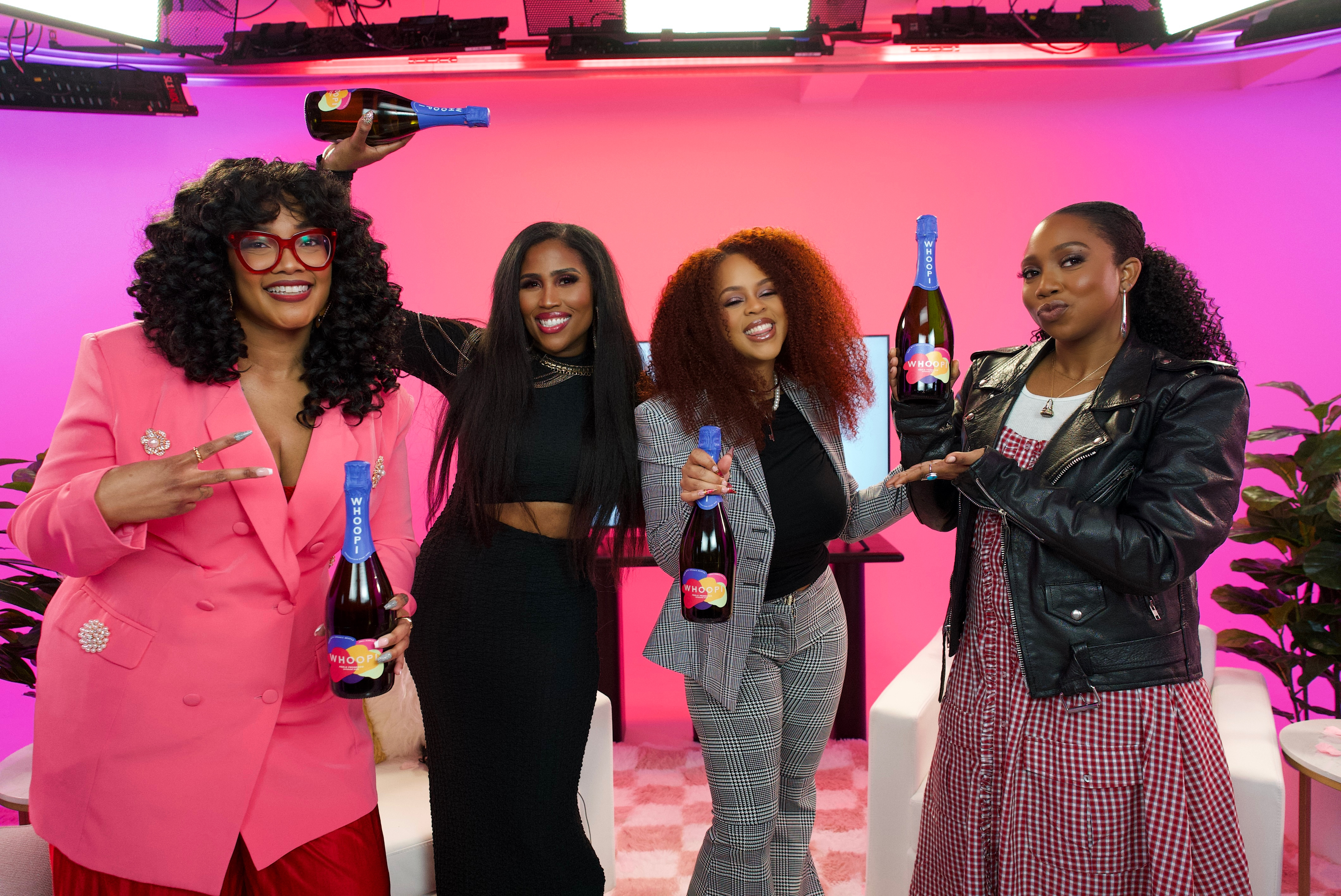 Love, Sisterhood And Self-Discovery: Summer Dennis' Pink Lotus Conversations Ignites Powerful Dialogue for Black Women