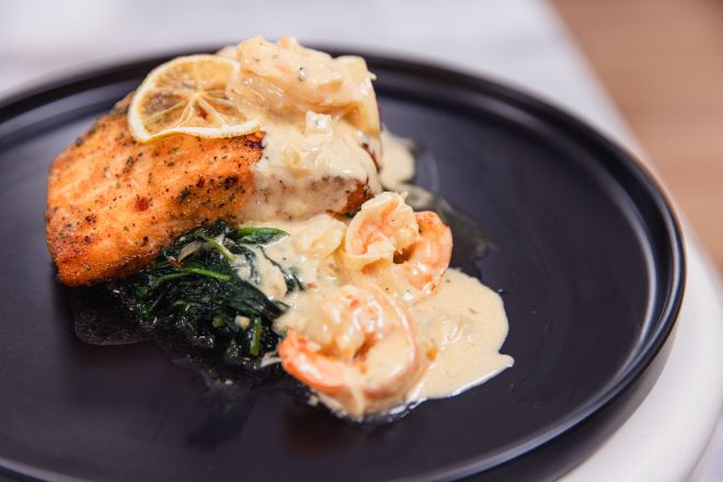 Cooking Sessions With Tamar & Ms. E - Salmon With Spinach and Alfredo