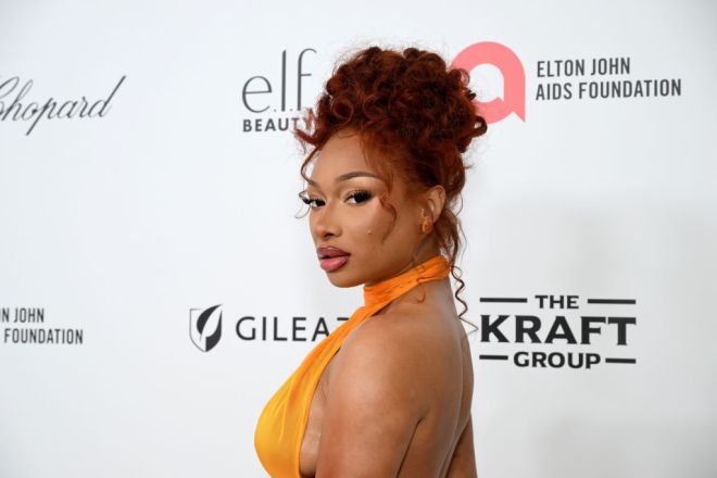Elton John AIDS Foundation's 33rd Annual Academy Awards Viewing Party - Red Carpet