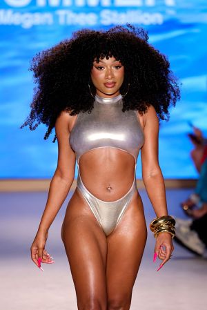 Megan Thee Stallion, Abs, Core, Workout, exercise, Katie Pierson