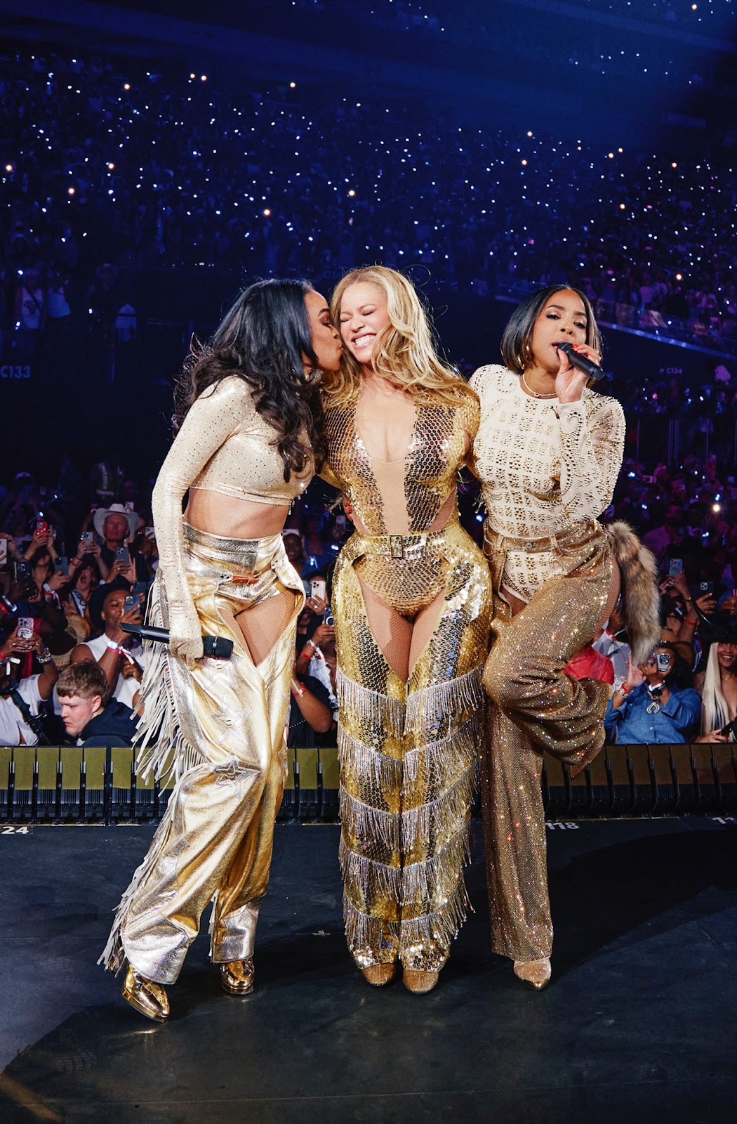 [OP-ED] 5 Ways Beyoncé’s ‘Cowboy Carter’ Tour Reaffirmed My Identity As A Black Woman From The South