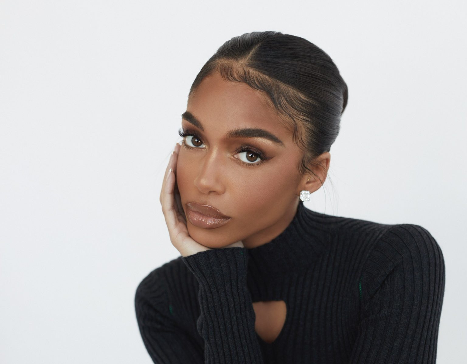 Lori Harvey x Reasonable Dount