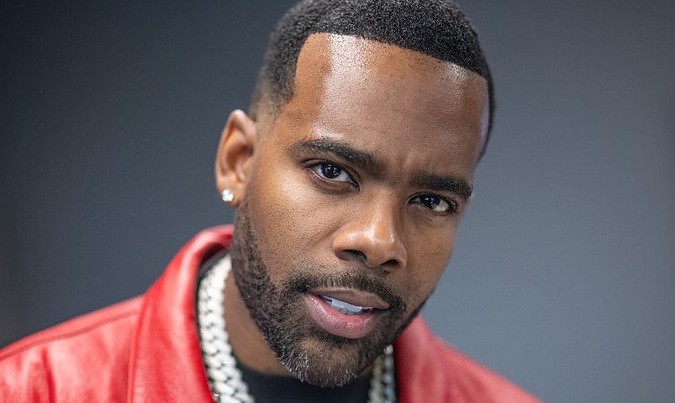 Mario Snaps After Fan Grabbed His Manhood Mid-Performance