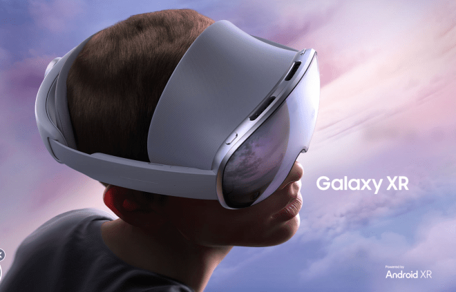 gift, holiday, tech, Samsung, Galaxy, Black girl 