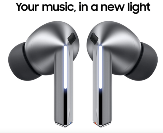 gift, holiday, tech, Samsung, Galaxy, Black girl 