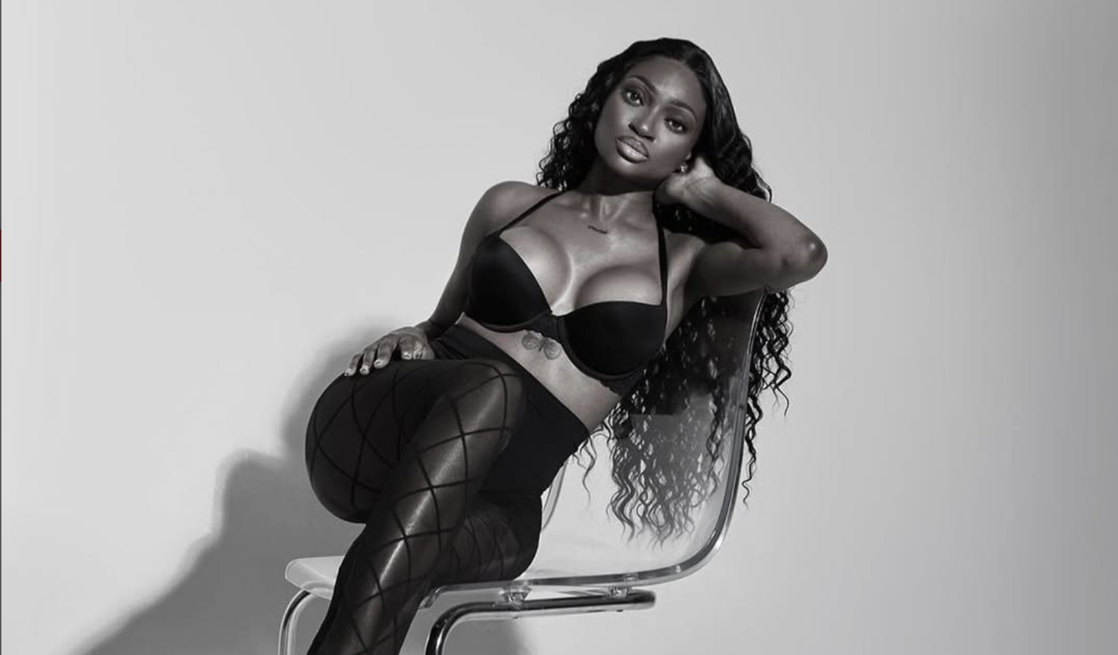 WCW https://www.instagram.com/dvphnn/