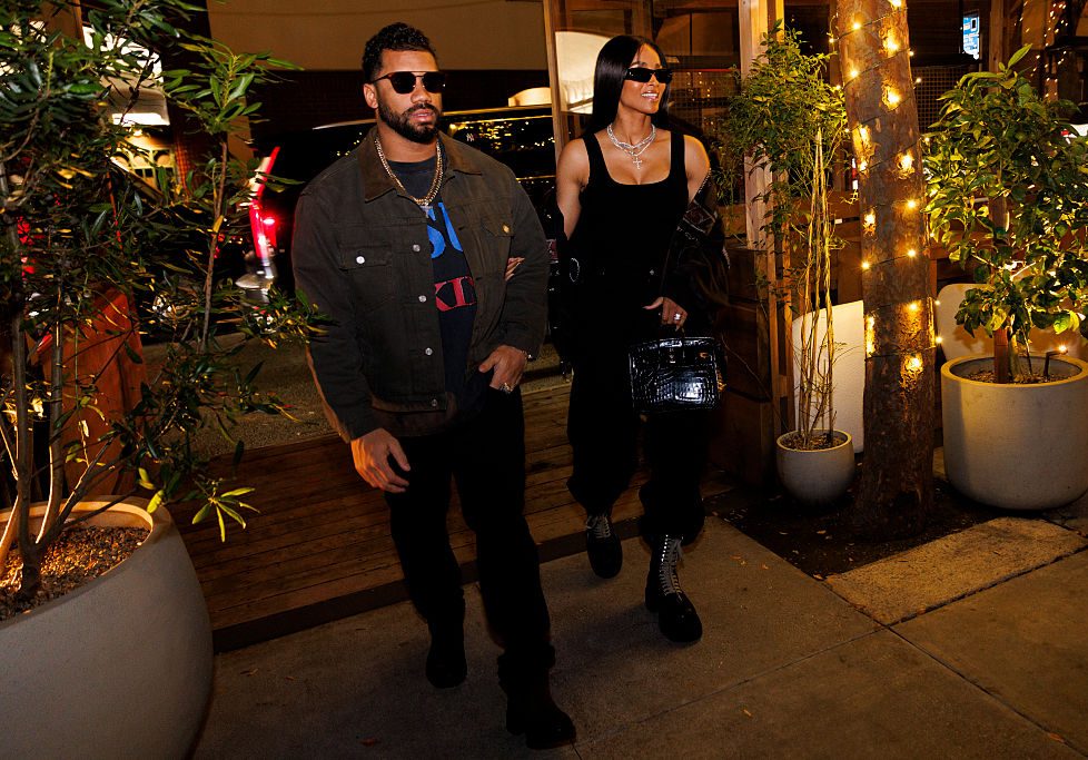 Celeb Couples’ Most Extravagant Gifts For Valentine’s Day 2026 Celeb Couples’ Most Extravagant Gifts For Valentine’s Day 2026