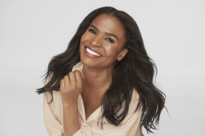 Nia Long,  Estée Lauder 