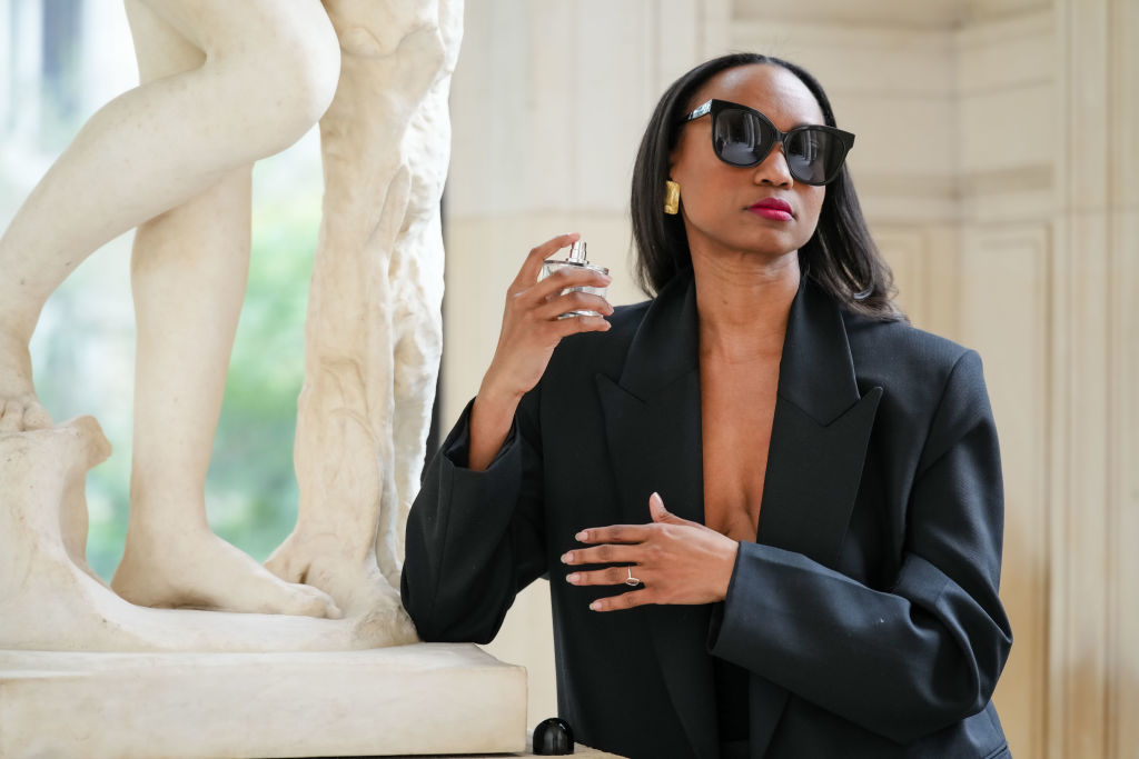 The Art Of Scent Chemistry — Layer Perfume Like A Pro To Create A Signature That Stops Traffic