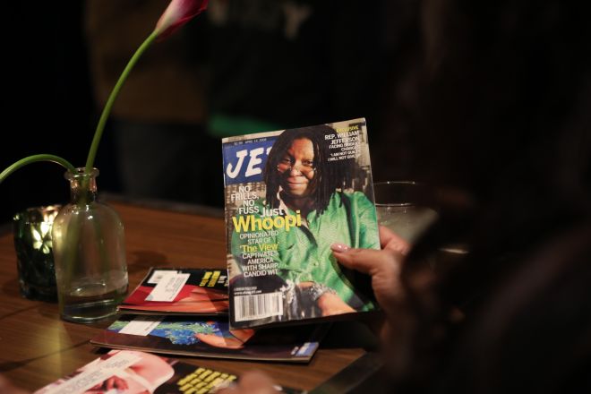 Trading Pages, VOL.003