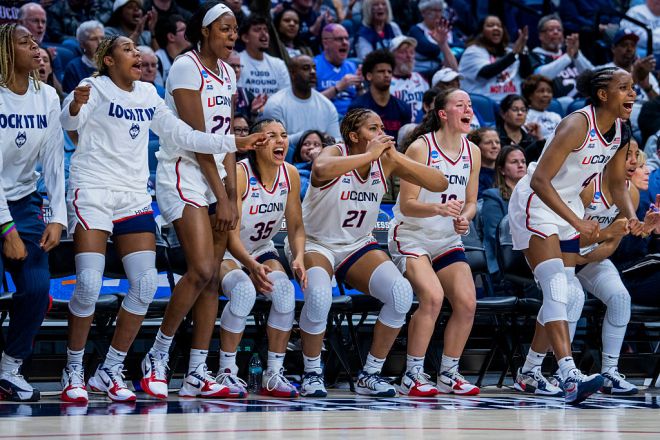 Syracuse v Connecticut