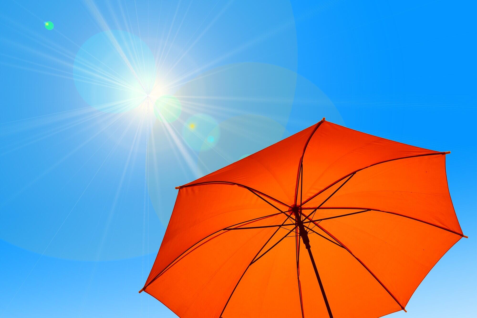 Natural sun tan vs. self-tanner: Which is better?