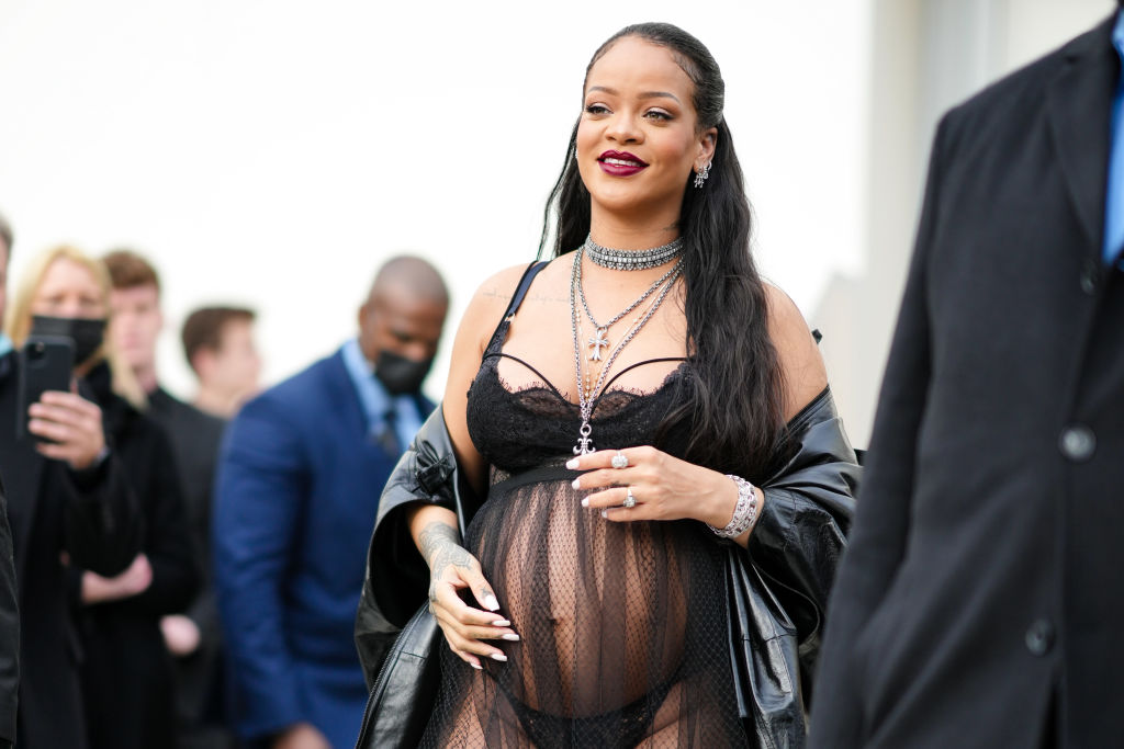 Celebrity Sightings : Day Two - Paris Fashion Week - Womenswear F/W 2022-2023