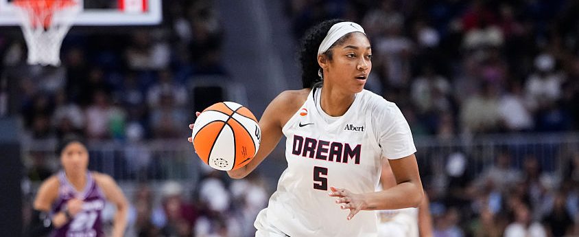 ‘Are We Surprised?!’ — Angel Reese Blasts Coach After ‘Protected Species’ Remark Sparks Racial Debate: 19 Reactions