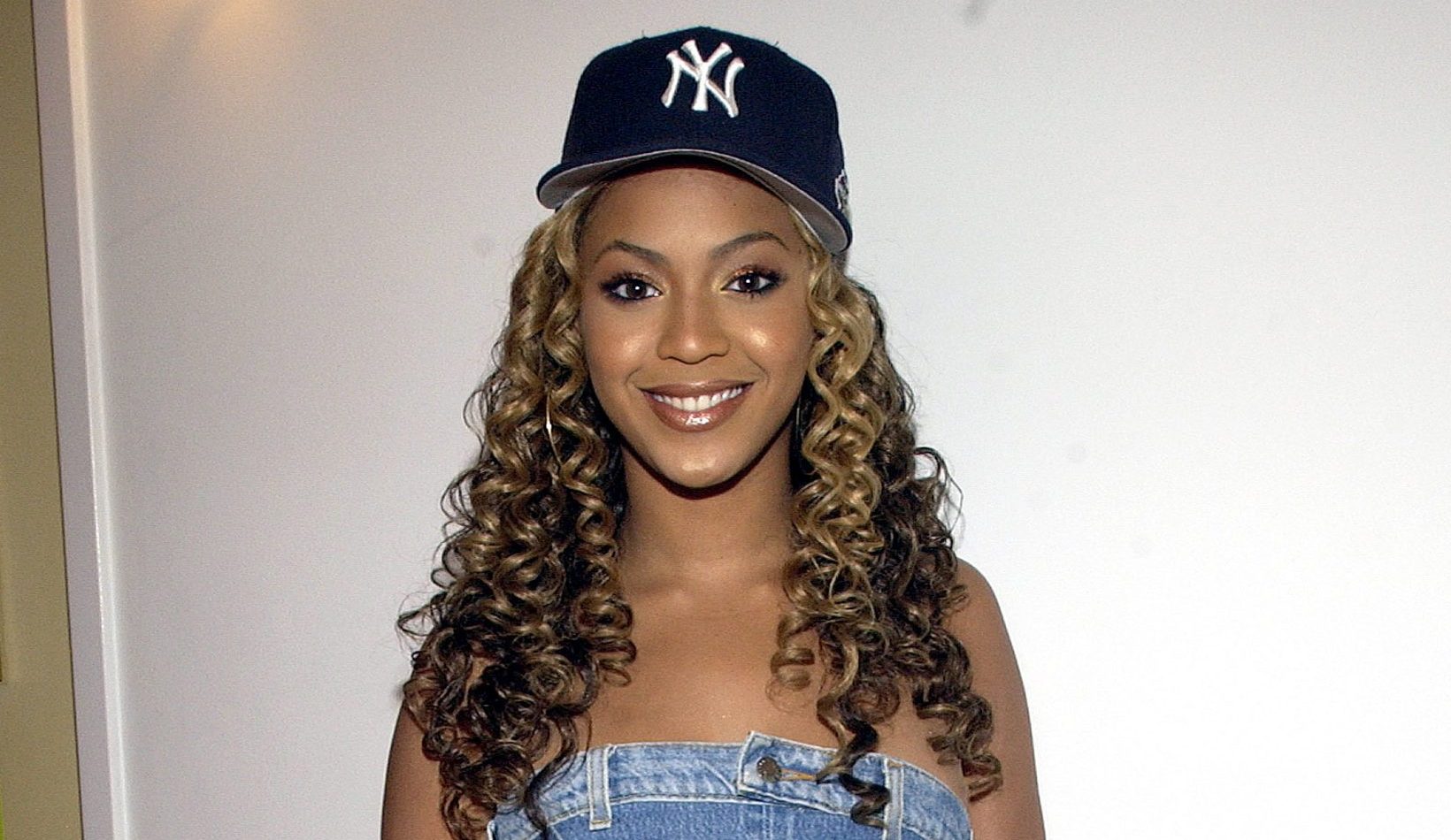 "Spankin' New Music Week" with Jay-Z, Beyonce Knowles and Solange Knowles on MTV's "TRL" - November 21, 2002