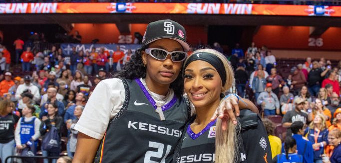 WNBA Star DiJonai Carrington Puts NaLyssa Smith On Blast For Cheating With Two League Rivals ‘+++ Many More’ — 11 Hilarious Reactions